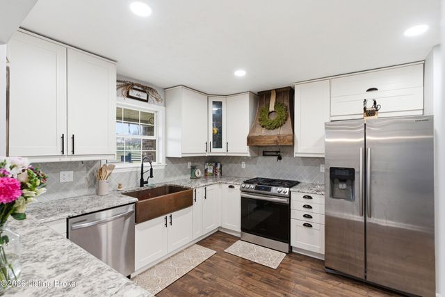 55 Maple Leaf Ct, Taylorsville, KY 40071