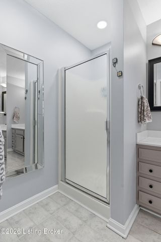 55 Maple Leaf Ct, Taylorsville, KY 40071