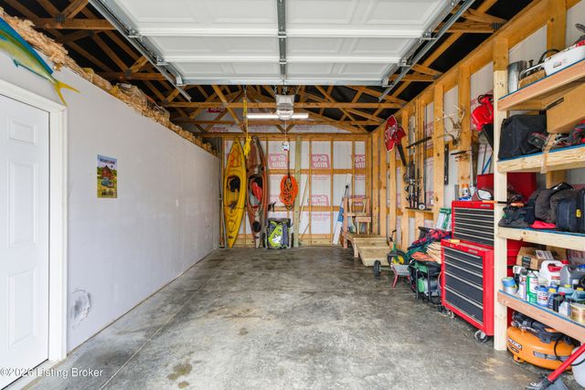 55 Maple Leaf Ct, Taylorsville, KY 40071