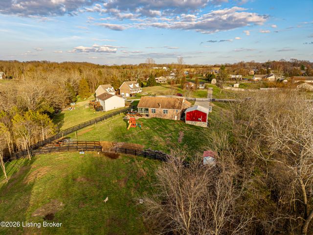 55 Maple Leaf Ct, Taylorsville, KY 40071