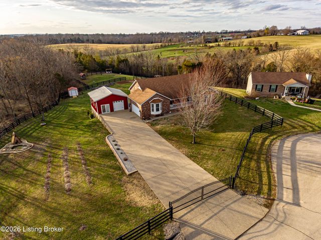 55 Maple Leaf Ct, Taylorsville, KY 40071