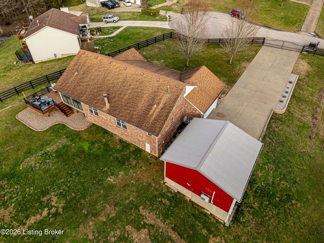 55 Maple Leaf Ct, Taylorsville, KY 40071