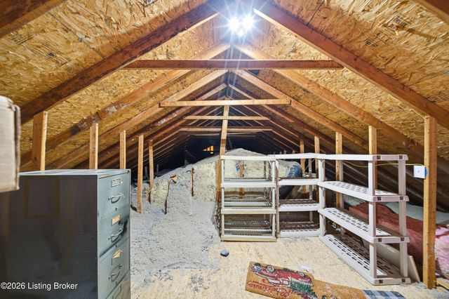 55 Maple Leaf Ct, Taylorsville, KY 40071