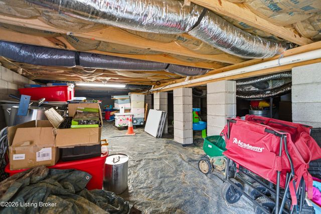 55 Maple Leaf Ct, Taylorsville, KY 40071