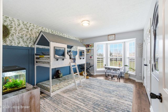 55 Maple Leaf Ct, Taylorsville, KY 40071