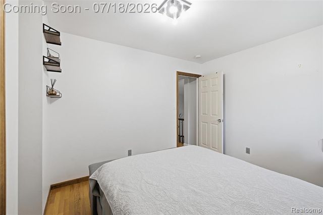 8825 Nebraska Street, Livonia, MI 48150