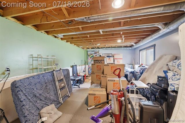 8825 Nebraska Street, Livonia, MI 48150