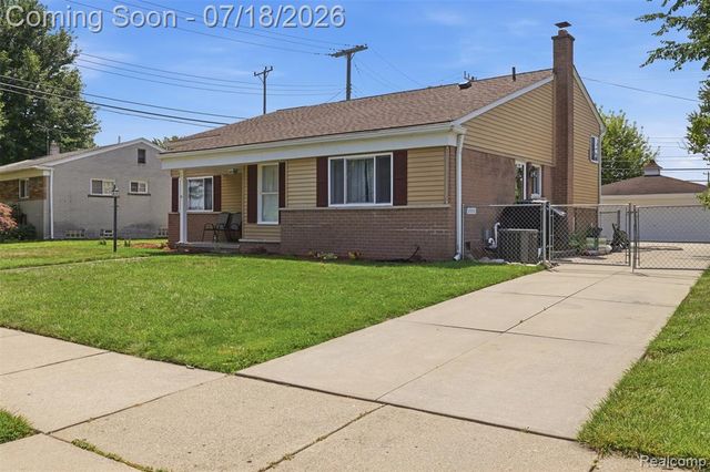 8825 Nebraska Street, Livonia, MI 48150