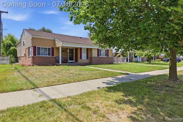 8825 Nebraska Street, Livonia, MI 48150