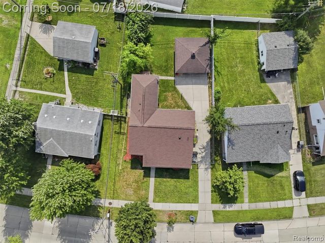 8825 Nebraska Street, Livonia, MI 48150