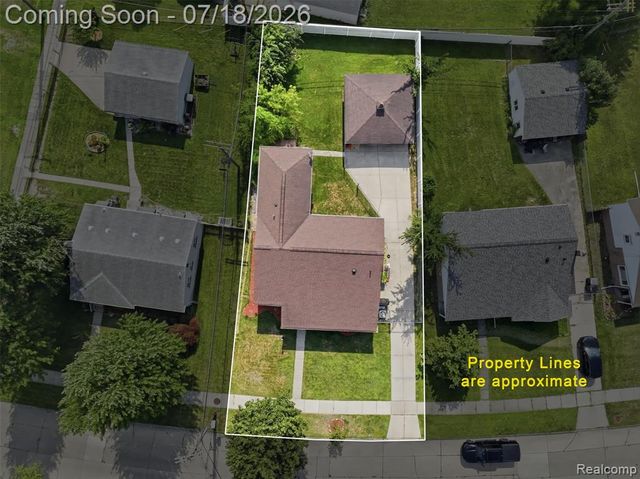 8825 Nebraska Street, Livonia, MI 48150