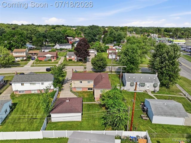 8825 Nebraska Street, Livonia, MI 48150