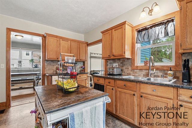 128 Dale Street, Grand Rapids, MI 49505
