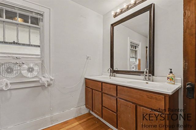 128 Dale Street, Grand Rapids, MI 49505