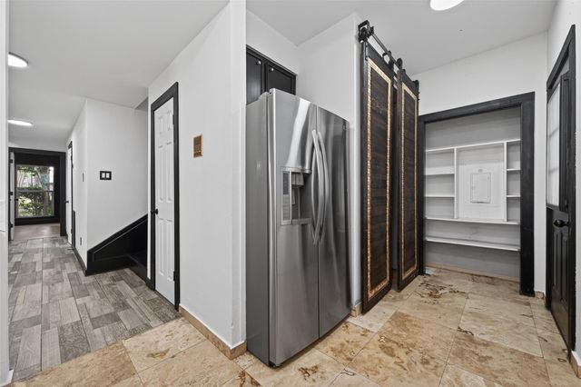 2129 Lake Village Drive, Houston, TX 77339