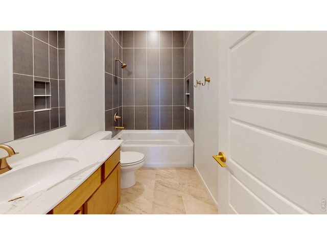 505 Gavin Ct, Hudson, CO 80642