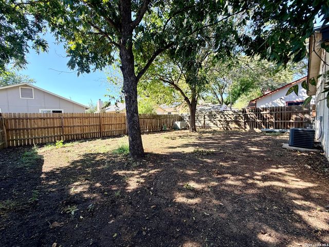 7251 Brandyridge, San Antonio, TX 78250