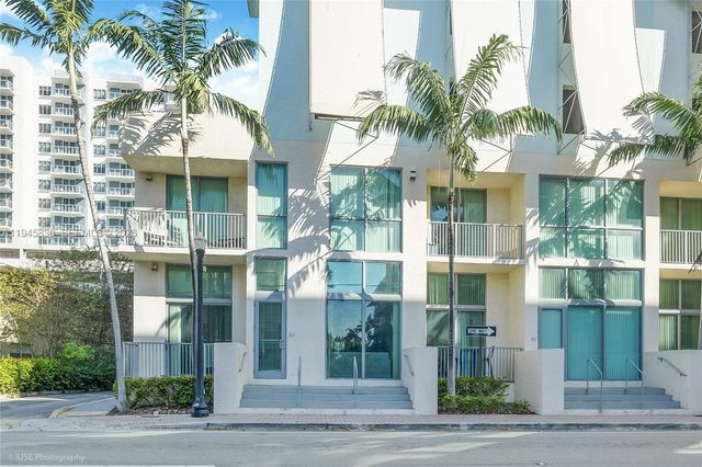 140 S Dixie Hwy Th101 TH101, Hollywood, FL 33020