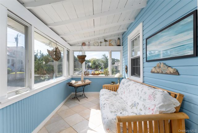 18 Beach, Laurel, NY 11948