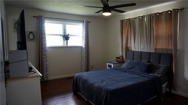 1909 S 11th Street, Rogers, AR 72758