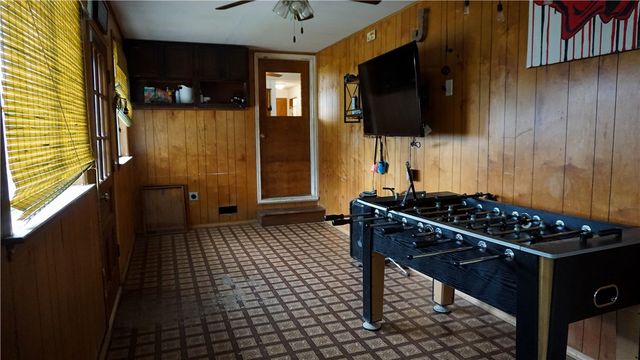 1909 S 11th Street, Rogers, AR 72758