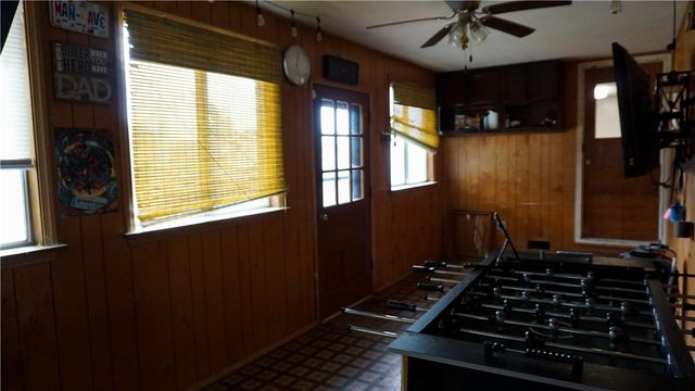 1909 S 11th Street, Rogers, AR 72758