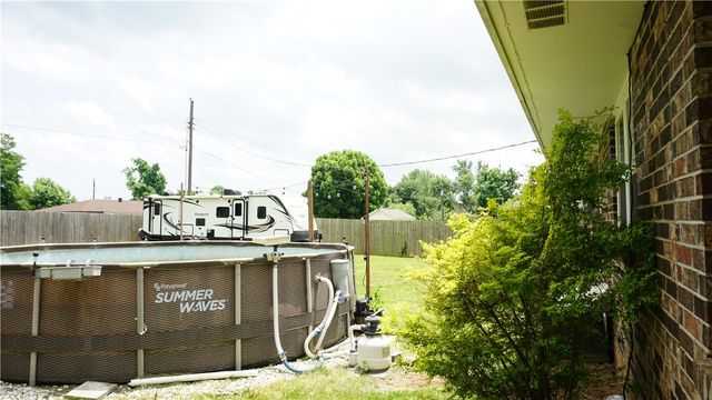 1909 S 11th Street, Rogers, AR 72758