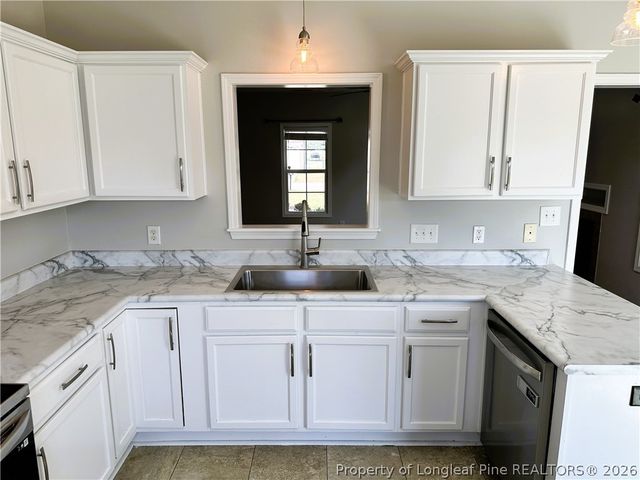 163 Sunflower Street, Raeford, NC 28376