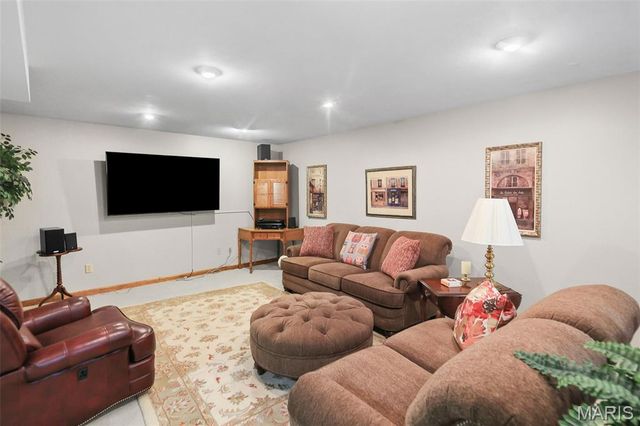 5 Cherie Court, Edwardsville, IL 62025