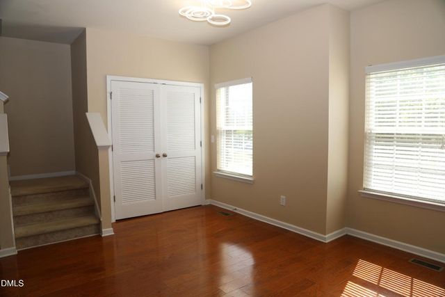 210 Linden Park Lane, Cary, NC 27519