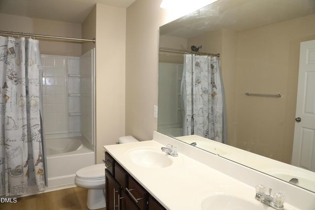 210 Linden Park Lane, Cary, NC 27519