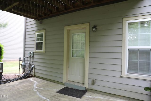 210 Linden Park Lane, Cary, NC 27519