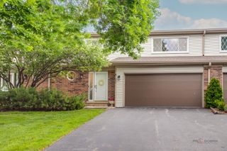 1252 Briarwood Lane, Libertyville, IL 60048