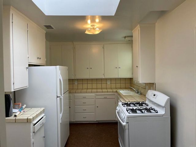 10507 Don Pico Rd, Spring Valley, CA 91978