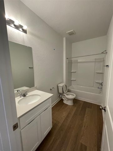 173 Golden Bell WAY, Buda, TX 78610