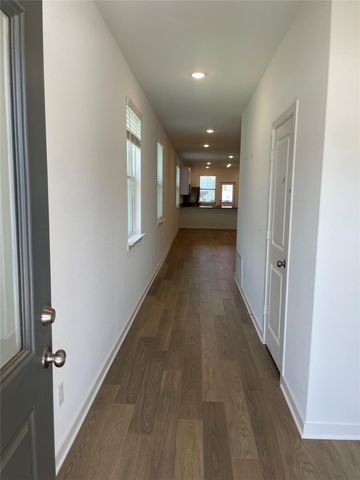 173 Golden Bell WAY, Buda, TX 78610