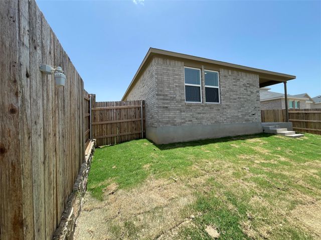 173 Golden Bell WAY, Buda, TX 78610
