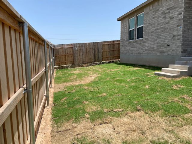 173 Golden Bell WAY, Buda, TX 78610