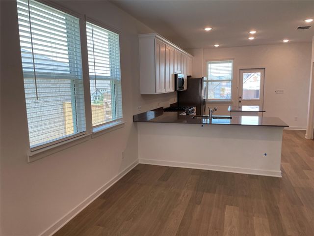 173 Golden Bell WAY, Buda, TX 78610
