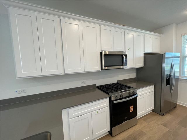 173 Golden Bell WAY, Buda, TX 78610