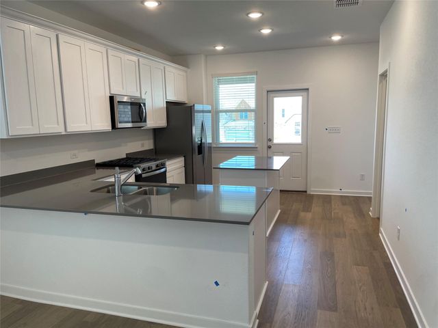 173 Golden Bell WAY, Buda, TX 78610