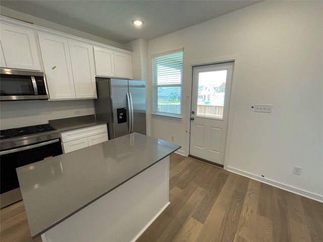 173 Golden Bell WAY, Buda, TX 78610