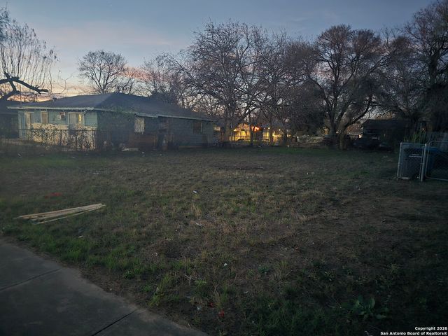 587 MORNINGVIEW DR, San Antonio, TX 78220