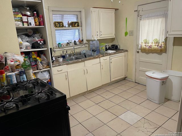 531 W OLMOS DR, San Antonio, TX 78212