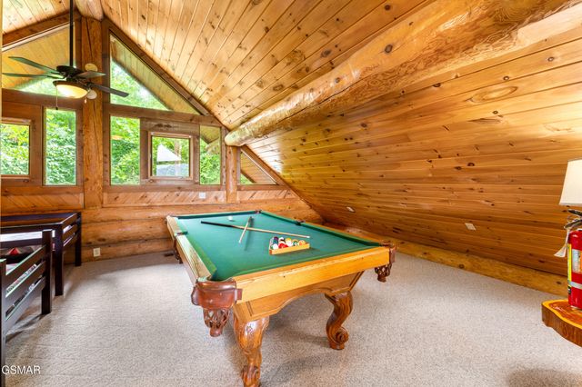 617 Almost Heaven Way, Gatlinburg, TN 37738