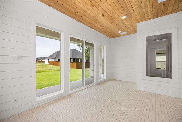 2188 Middlewood Circle, Granbury, TX 76049