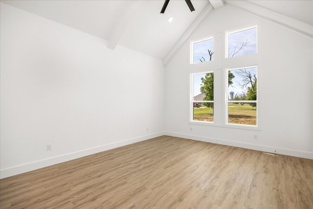 2188 Middlewood Circle, Granbury, TX 76049