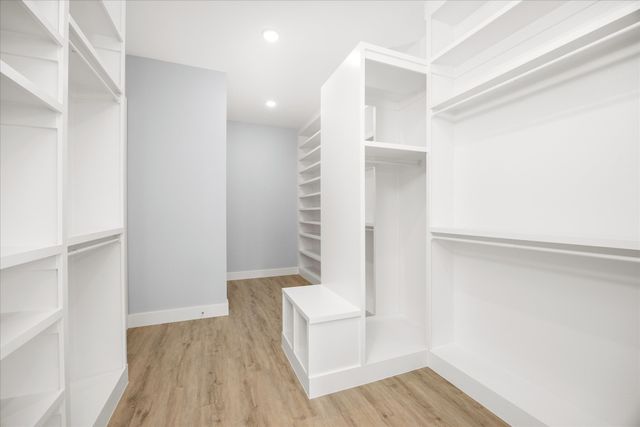 2188 Middlewood Circle, Granbury, TX 76049