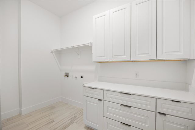 2188 Middlewood Circle, Granbury, TX 76049