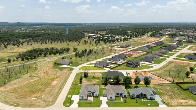 2188 Middlewood Circle, Granbury, TX 76049